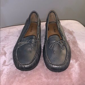 LL Bean Grey Metallic Loafers